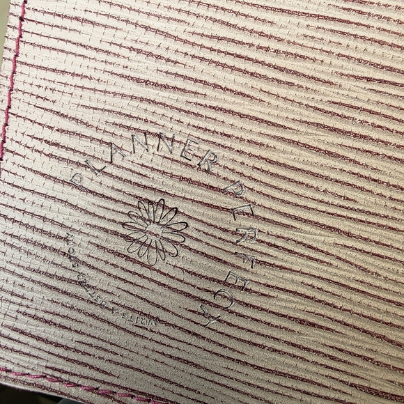 Planner Perfect B6 Slim Leather Traveler’s Notebook - Blush Epi / Pink - Picture 3 of 11